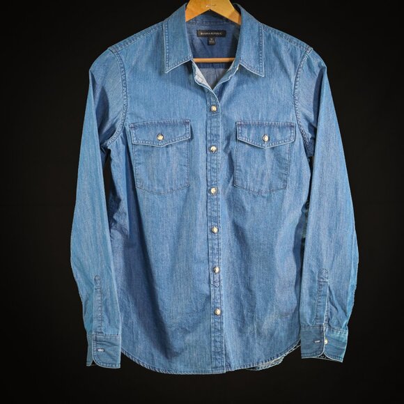 Banana Republic Tops - Banana Republic Womens Button-Down Denim Shirt Size Medium